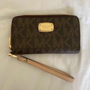Michael Kors wallet